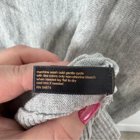 Outback Red Light Gray Dolman Sleeve Lightweight Sweater Size Medium Spring Fall - Picture 8 of 8